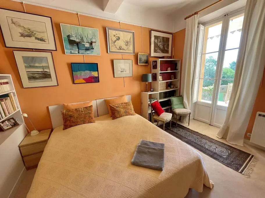 Villa Chateaubriand Sur Hyeres Proche Du Centre Fransa
