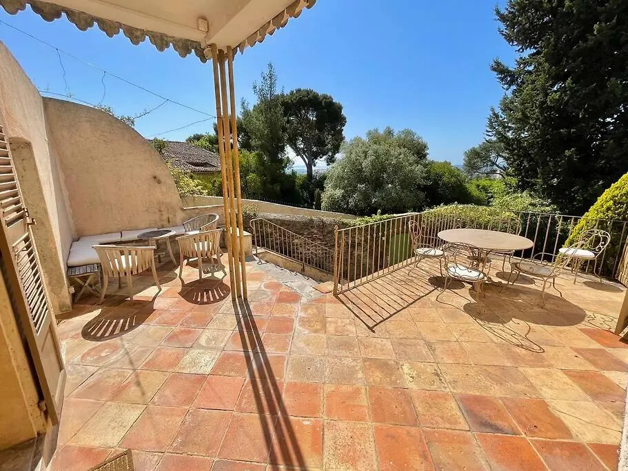 Villa Chateaubriand Sur Hyeres Proche Du Centre Fransa